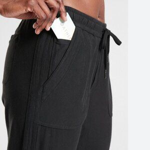 Athleta Black Farallon Jogger size 0